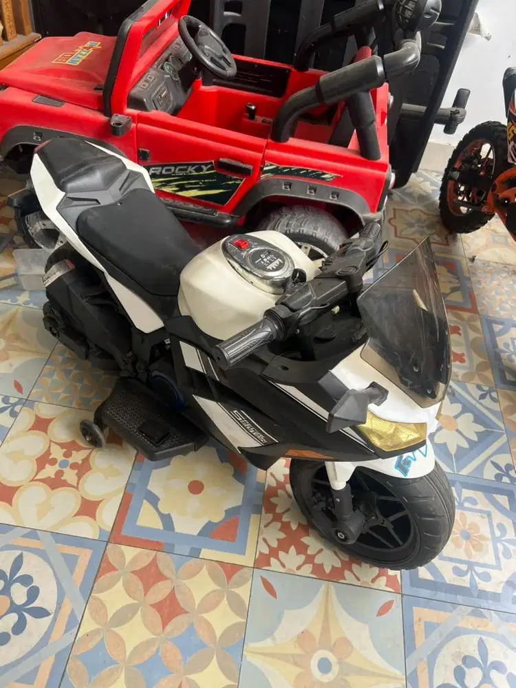 JUAL MOTOR AKI SPESIAL EDITION