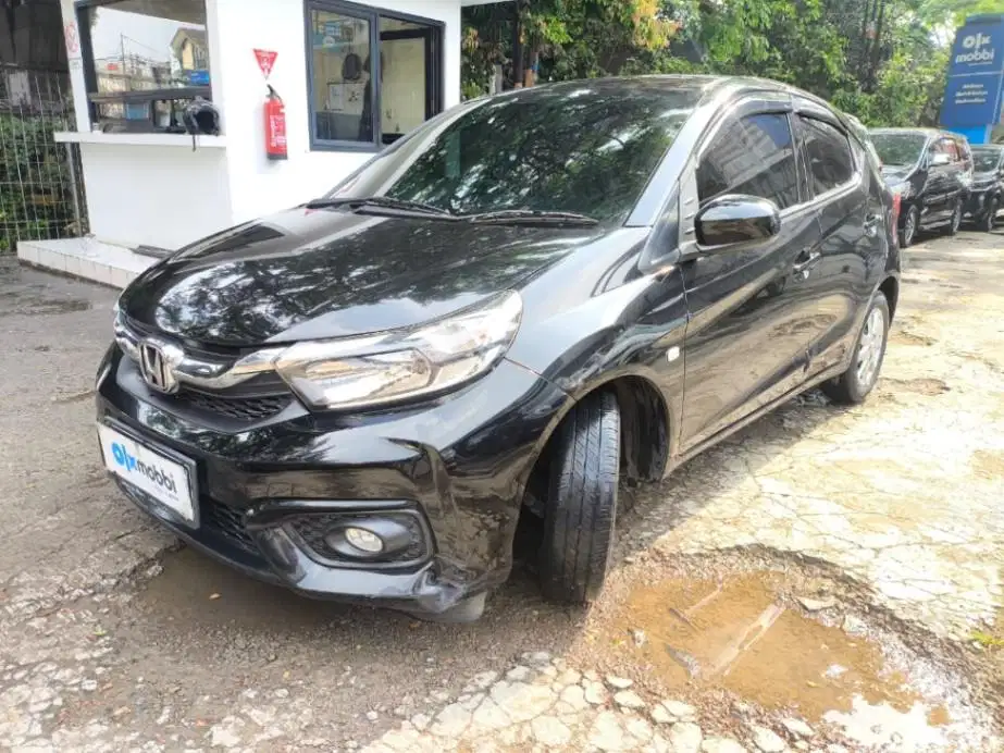 LOW DP Honda Brio Satya 1.2 E Bensin-AT 2022 AJU