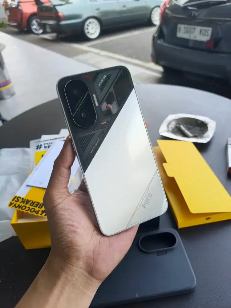 Poco f7 12/512gb like new