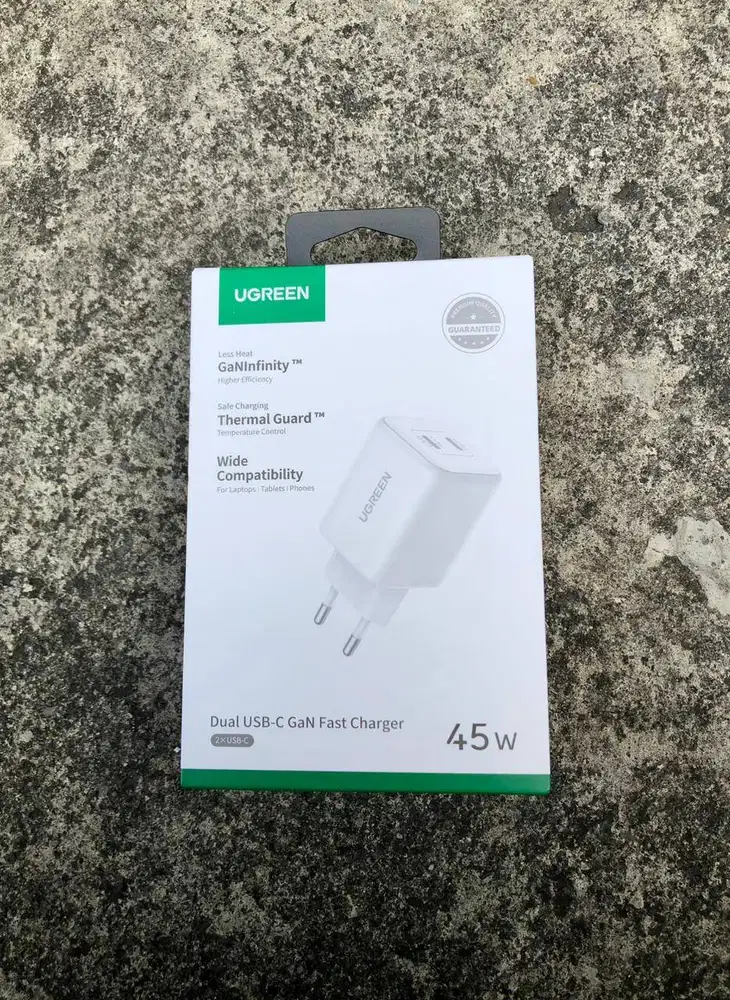 UGREEN Adaptor Dual USB-C GaN Fast Charger 45W - 65058/65154