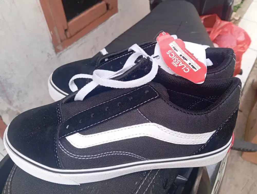 Sepatu Vans size 36