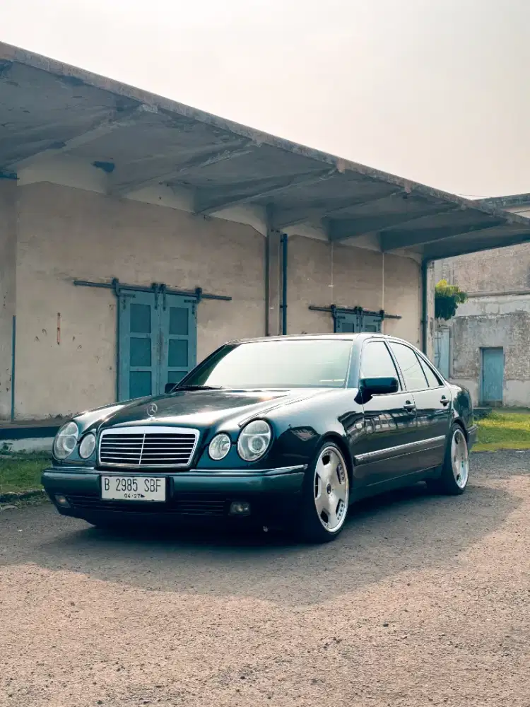 Mercy E320 a/t elegance th'97 terawat siap pakai