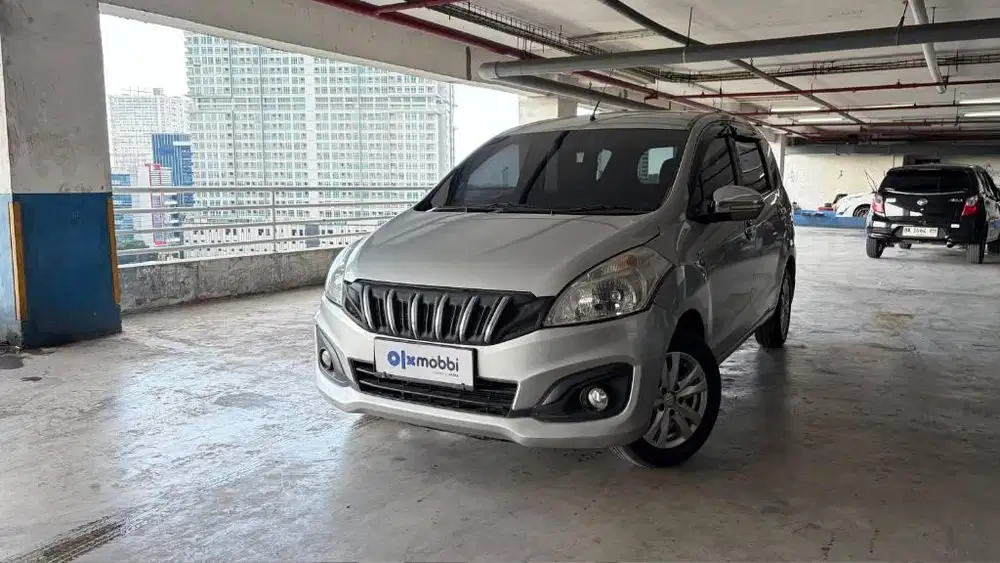 Suzuki Ertiga GL MT 2018. Harga Kredit. (HX)