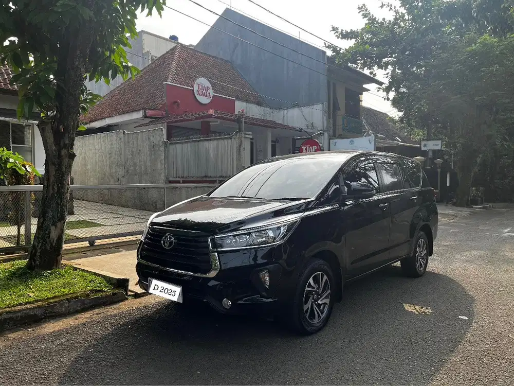 Toyota Kijang Innova 2025 Diesel reborn plat D Bandung hitam
