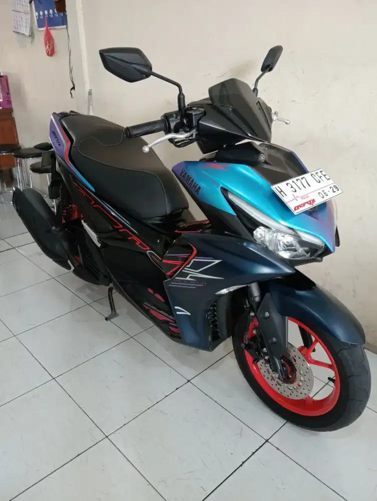 YAMAHA AEROX Cyber City 2024