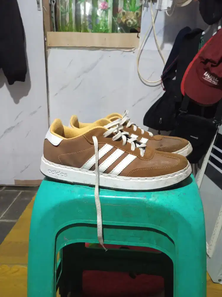 Jual aja sepatu ukuran 42 no minus 100 rb