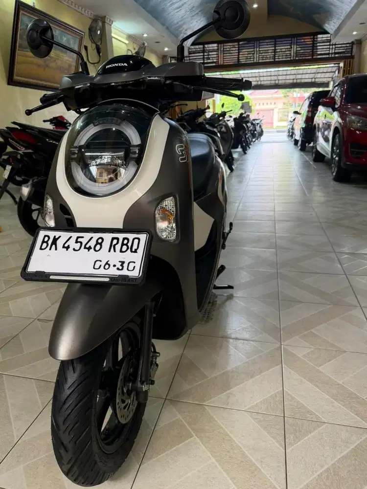 New Scoopy Fashion ISS Buka Plat Spti Baru*Odomtr 6.000 KM*plaza motor