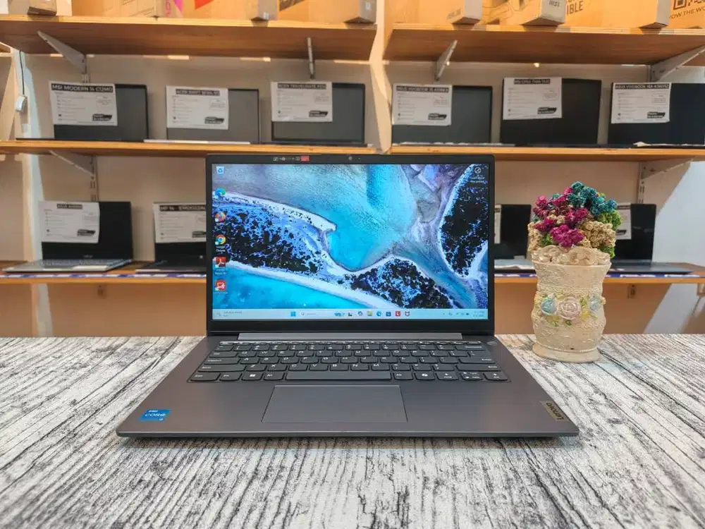 Laptop LENOVO V14 G5 IRL Intel Core i3-1315U Ram 8GB