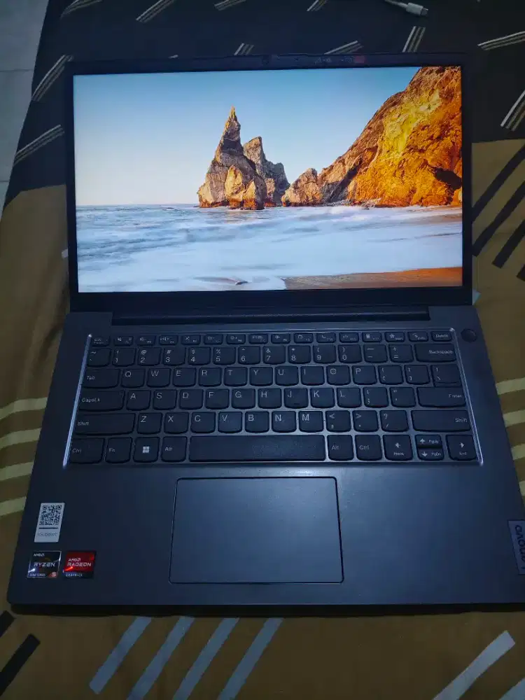 LENOVO RYZEN 5 5500U