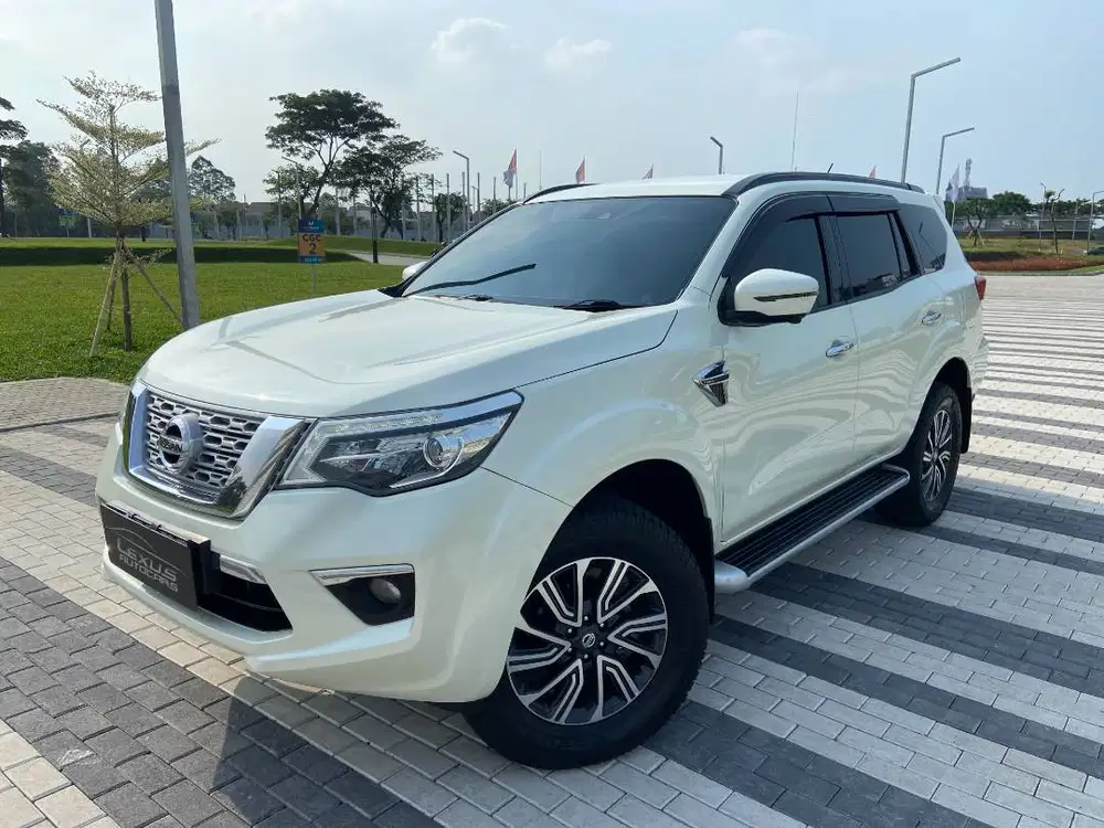 ADA BARCOD SOLAR FULL RECORD NISSAN KONDISI TERAWAT BAIK NO PR!
