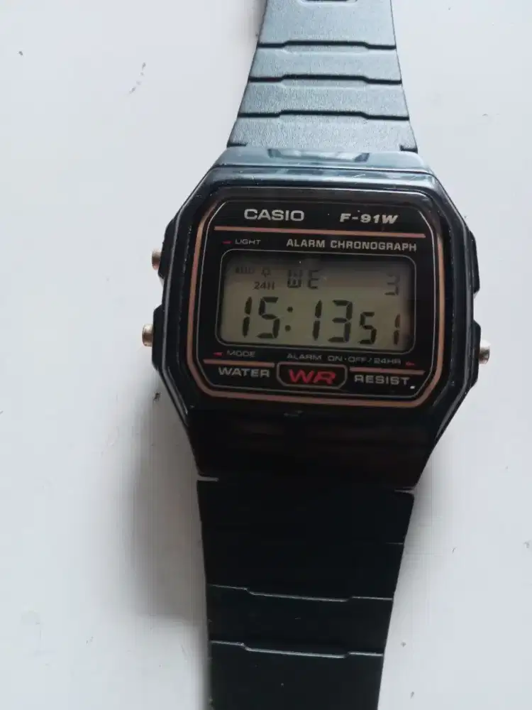 Jam Casio F91w original