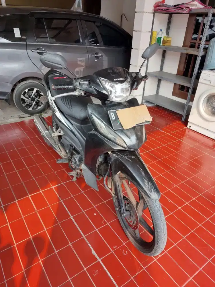 Honda Revo fi th 2016
Warna : Hitam, Atas nama Sendiri