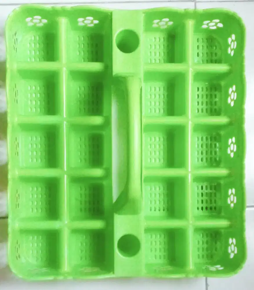 Tempat Aqua Gelas