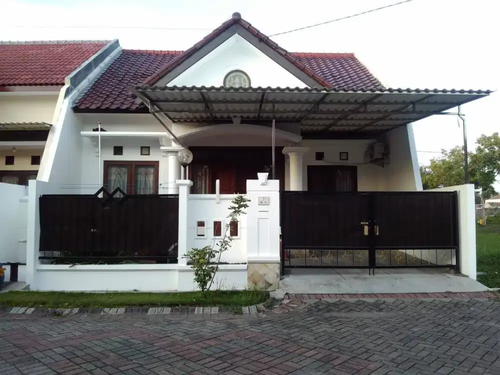 Dijual Rumah Siap Huni Lokasi Graha sampurna Wiyung Harga Nego