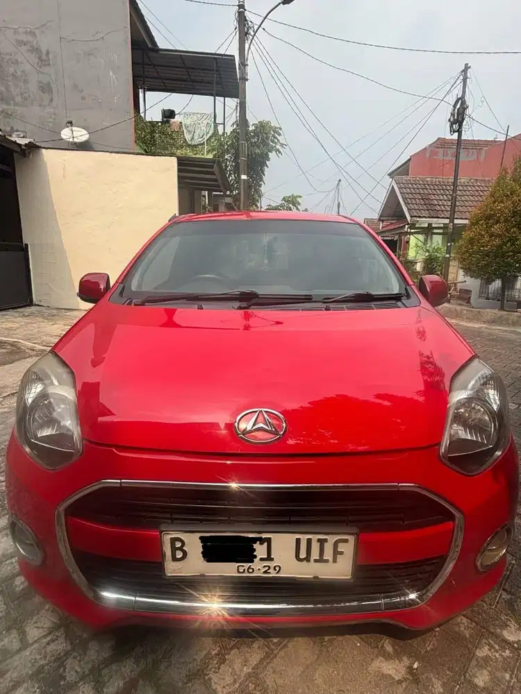 DAIHATSU AYLA 1.0 AT 2016 MERAH – KM RENDAH