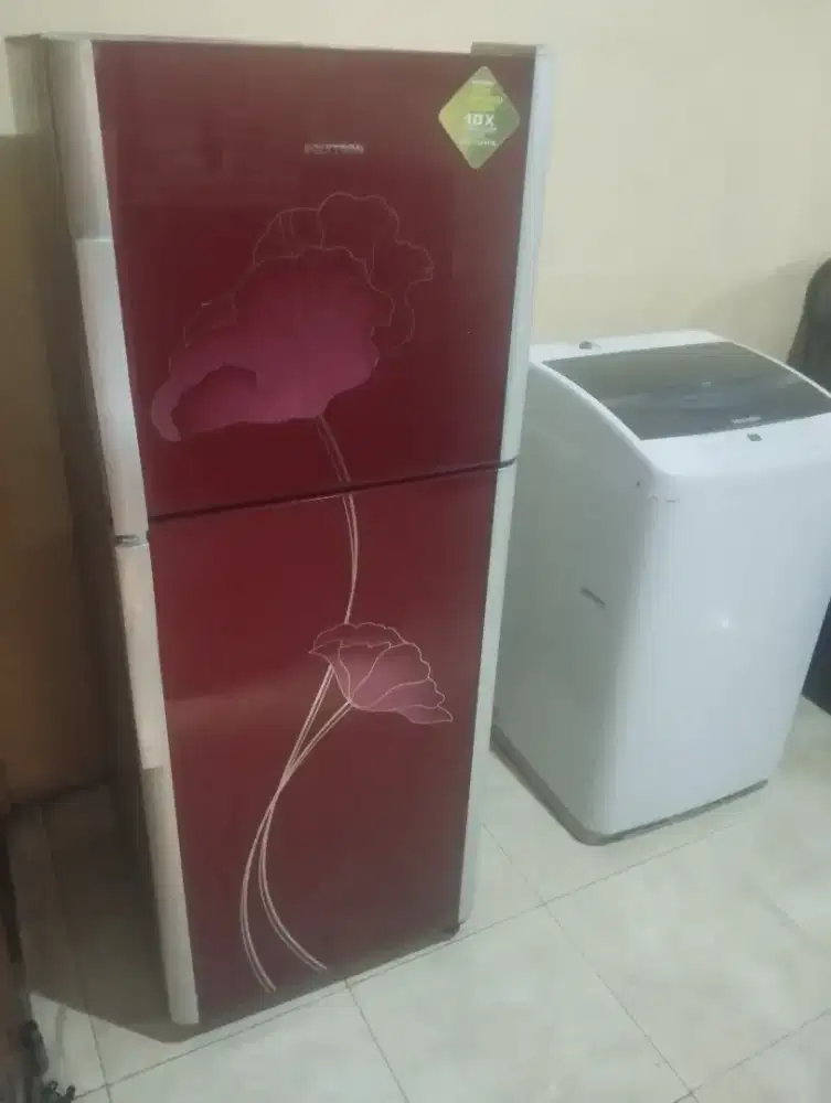 Kulkas Polytron dan mesin cuci shapp