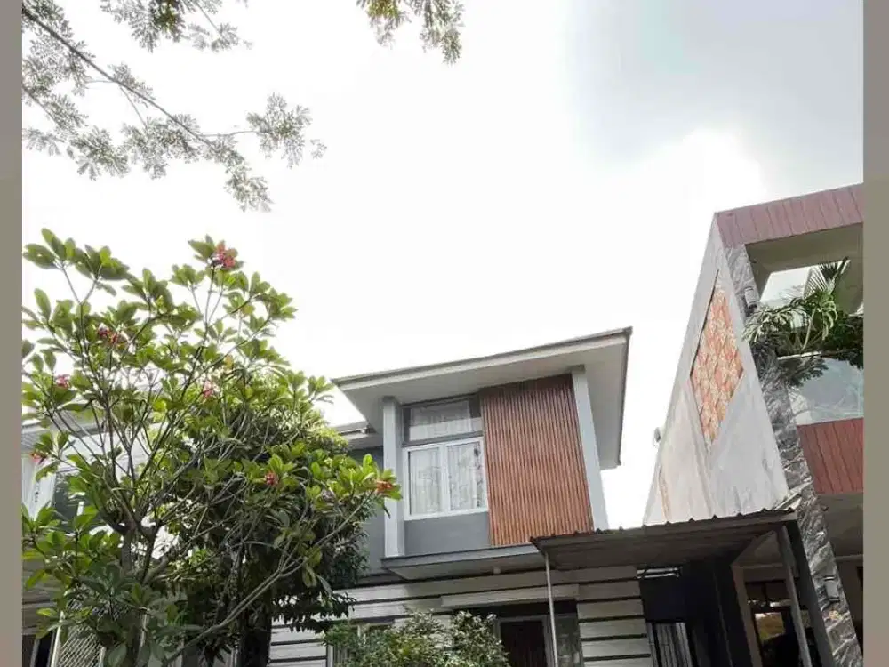 Sewa Rumah Tanah Luas Depan Taman Kota Wisata Cibubur