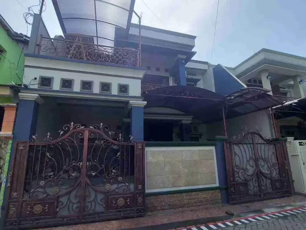 Rumah Mewah Lokasi Wage Taman Sidoarjo