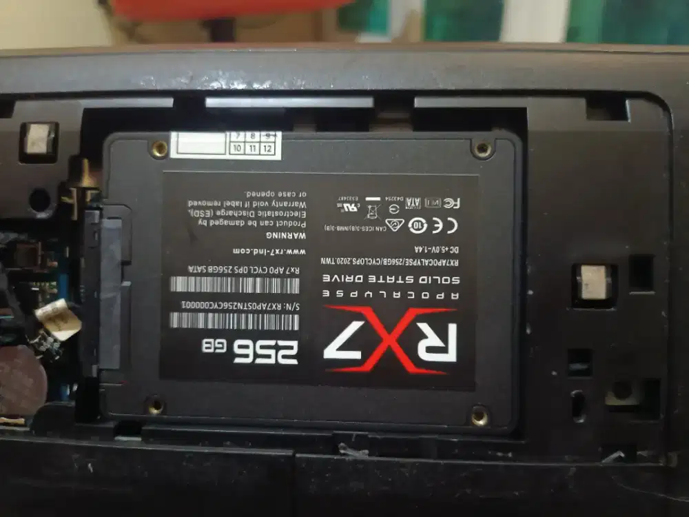 SSD RX7 256GB Laptop