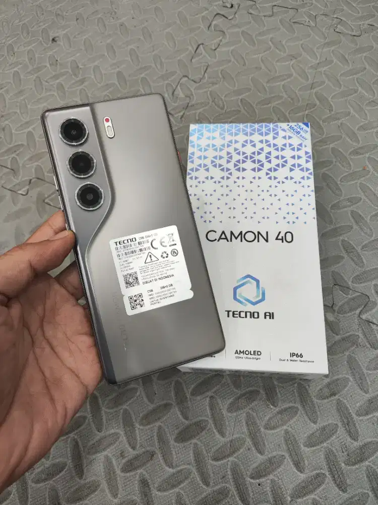 Tecno camon 40 8/256 garansi juni 2027 taun depan