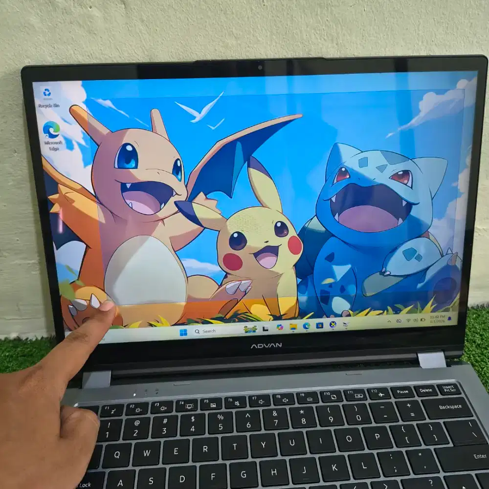Laptop Lipat Advan 1406 Ryzen 5-7 Ram 8/512 Full HD MULUSSS