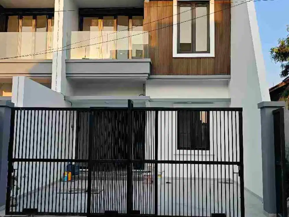 ‼️Baru Gress, Unit Ready‼️ Rumah Minimalis di Gayungsari Barat dekat Kebonsari Ketintang