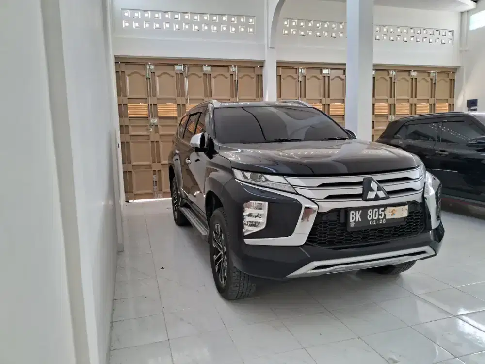 Pajero sport Dakar 4x2 AT Tahun 2022 Pemakaian 2023