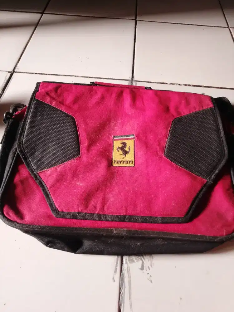 Tas selempang pria