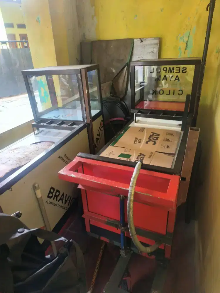 dicari buat jualan Sempol sama cilok keliling atau mangkal