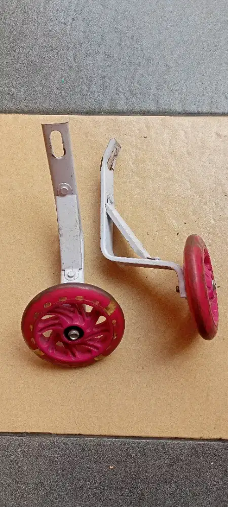 Roda samping sepeda anak