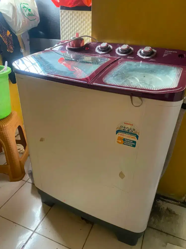 Mesin cuci bekas