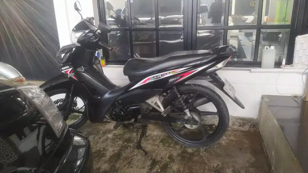 HONDA REVO FIT 2015 VELK RECING TGN1 MULUS SKL