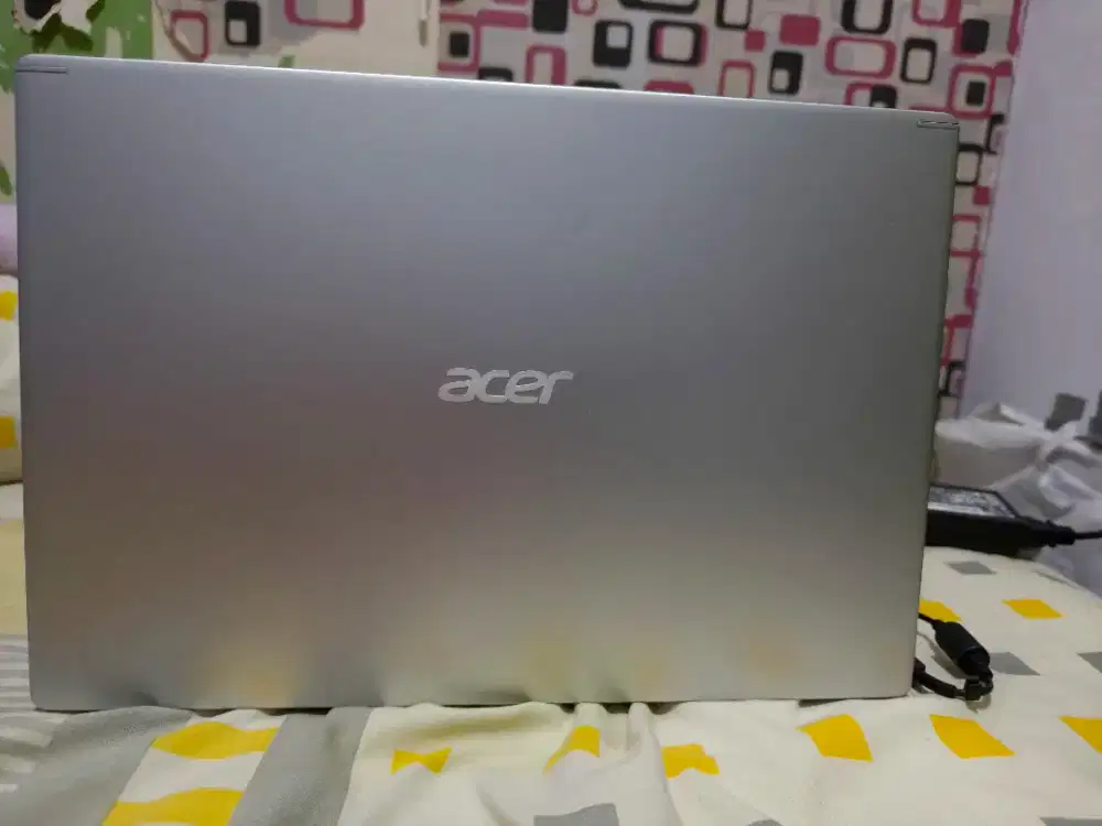 Bismillah dijual laptop Acer aspire 5 kondisi istimewa