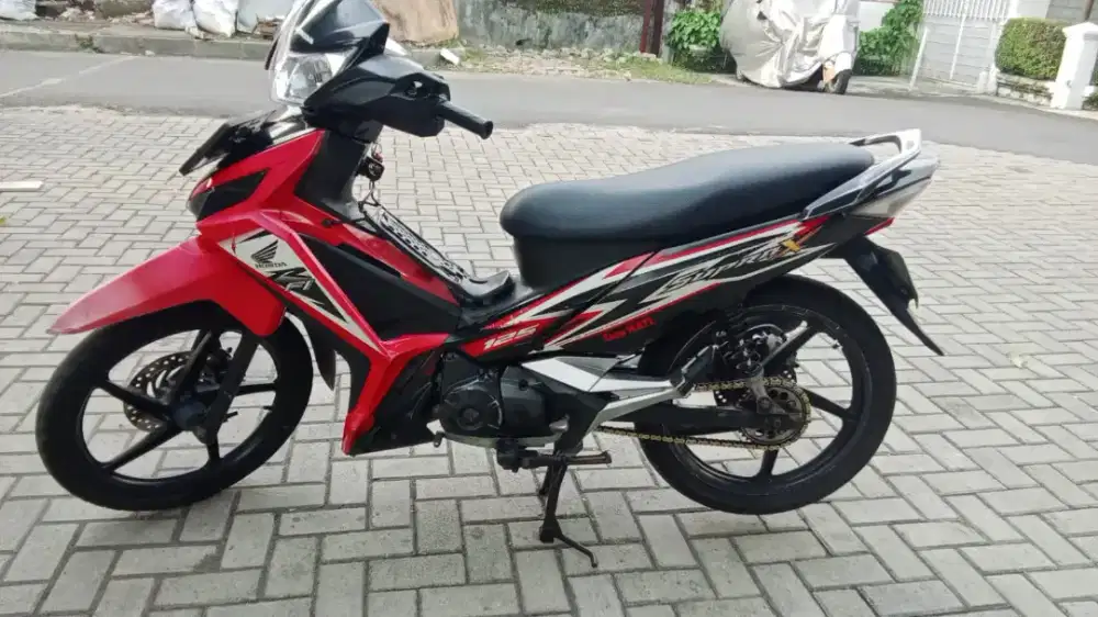 Supra x 125 cc cw dd fi lengkap isi