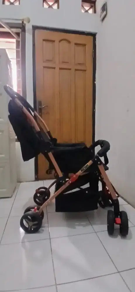 Stroller - dorongan bayi bekas