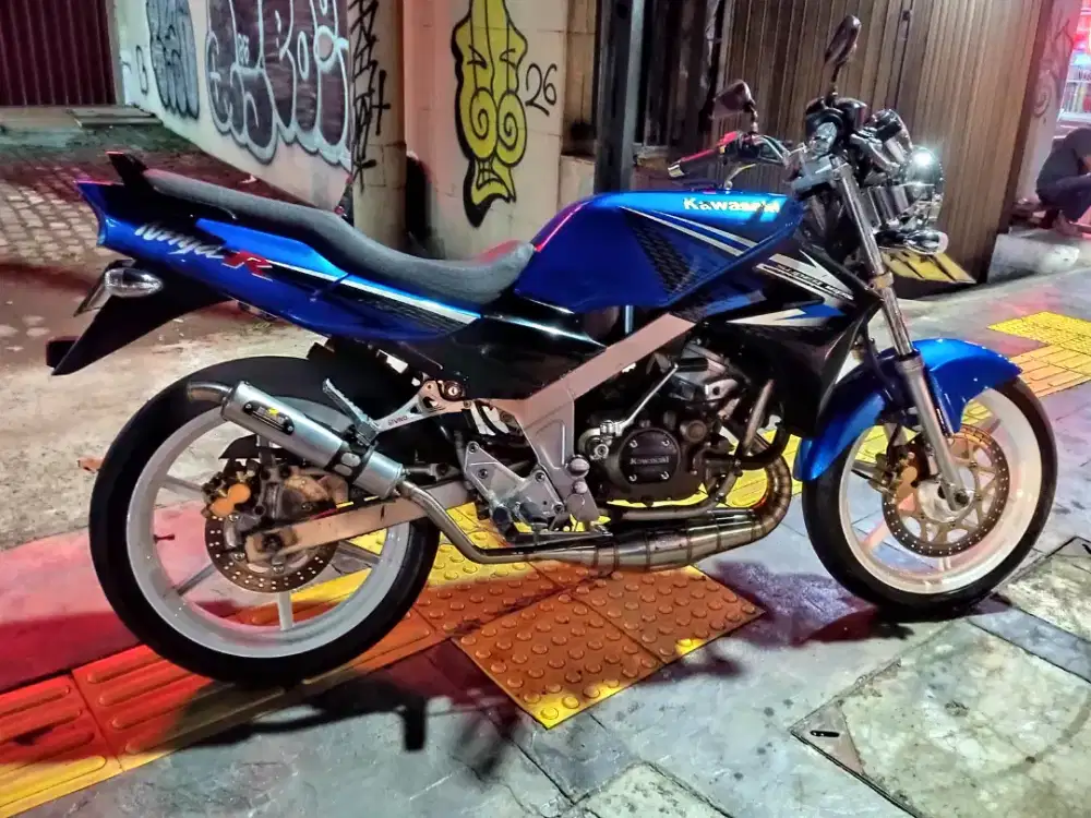 KAWASAKI NINJA R 150 BIRU