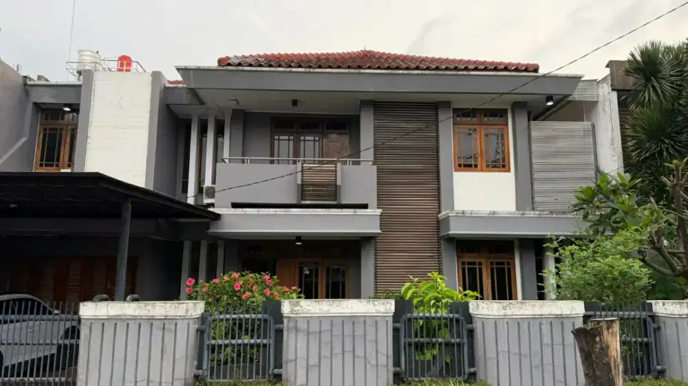 Dijual rumah bagus di Eramas Estate Cakung Jakarta Timur