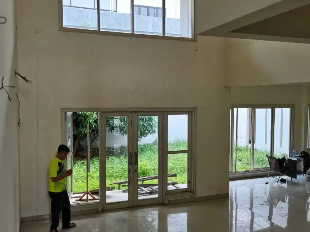 Rumah Baru dan Bagus, 2 Lantai, Dkt UPN, Puri Galaxy, Surabaya