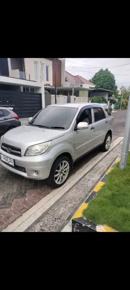 Daihatsu Terios TS Extra matic 2014