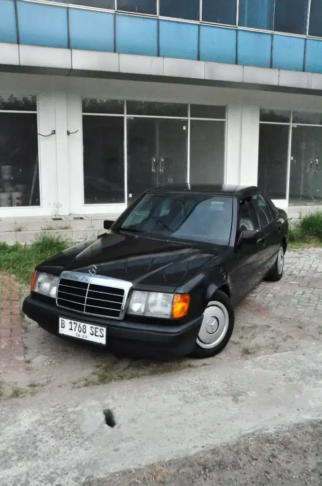 Mercedez-benz W124 300E 1988 List Becak