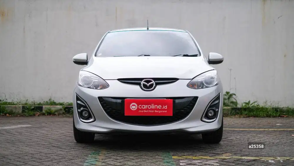 MAZDA 2 R HB 1.5 MT 2013 SILVER