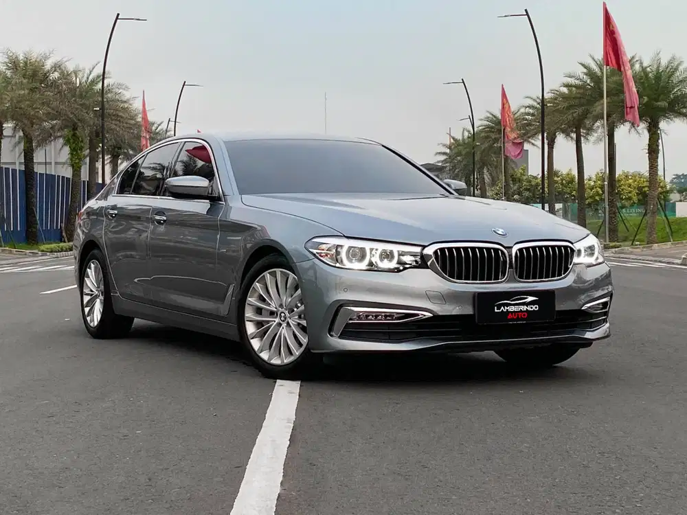 BMW G30 530i LUXURY LINE 2018 KILOMETER 8K PERAK ASLI !! 2017