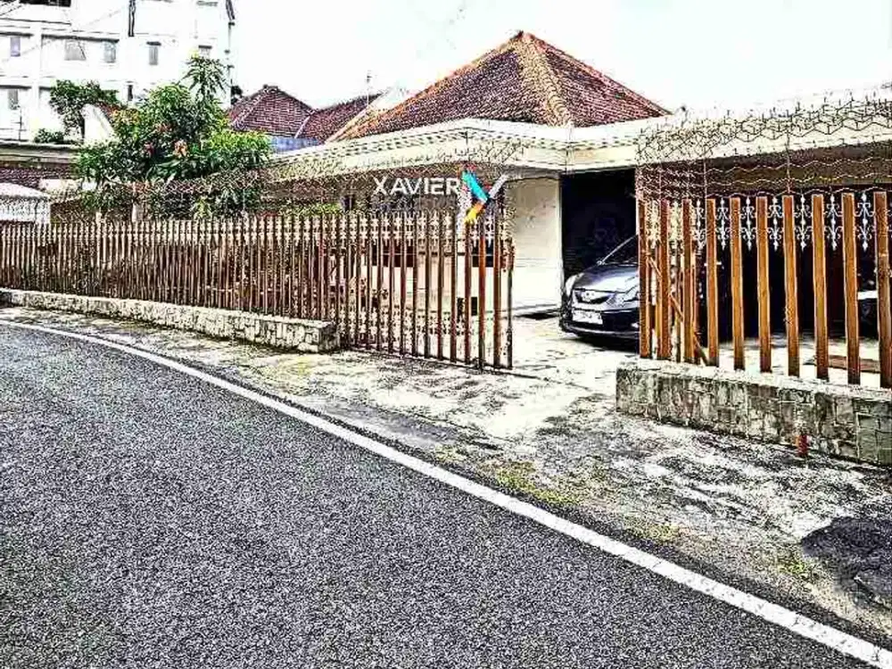 Termurah Dijual Rumah Luas Di Jalan Buah-Buahan, Selangkah Ke Poros Jalan Raya Kawi, Malang