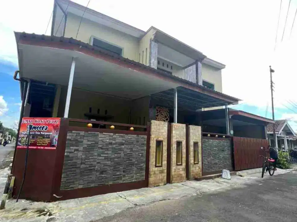 Jual Cepat!! Rumah Kost Full Hunian 2 Lantai Sumampir Dekat Kampus
