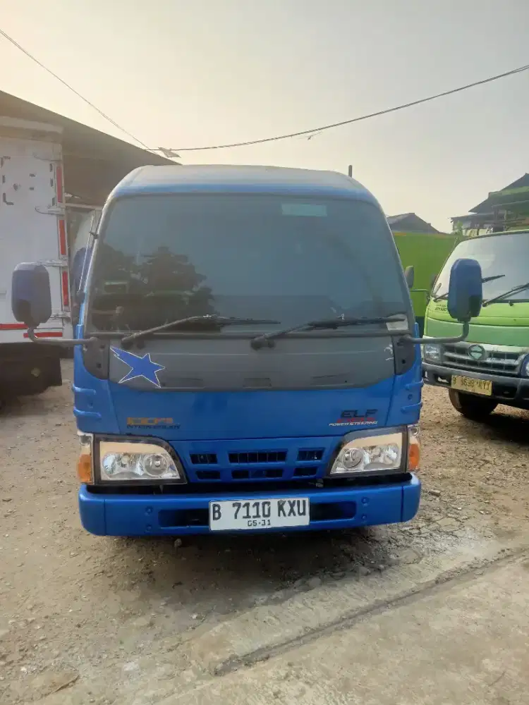 ISUZU MINIBUS NHR 55 THN 2011