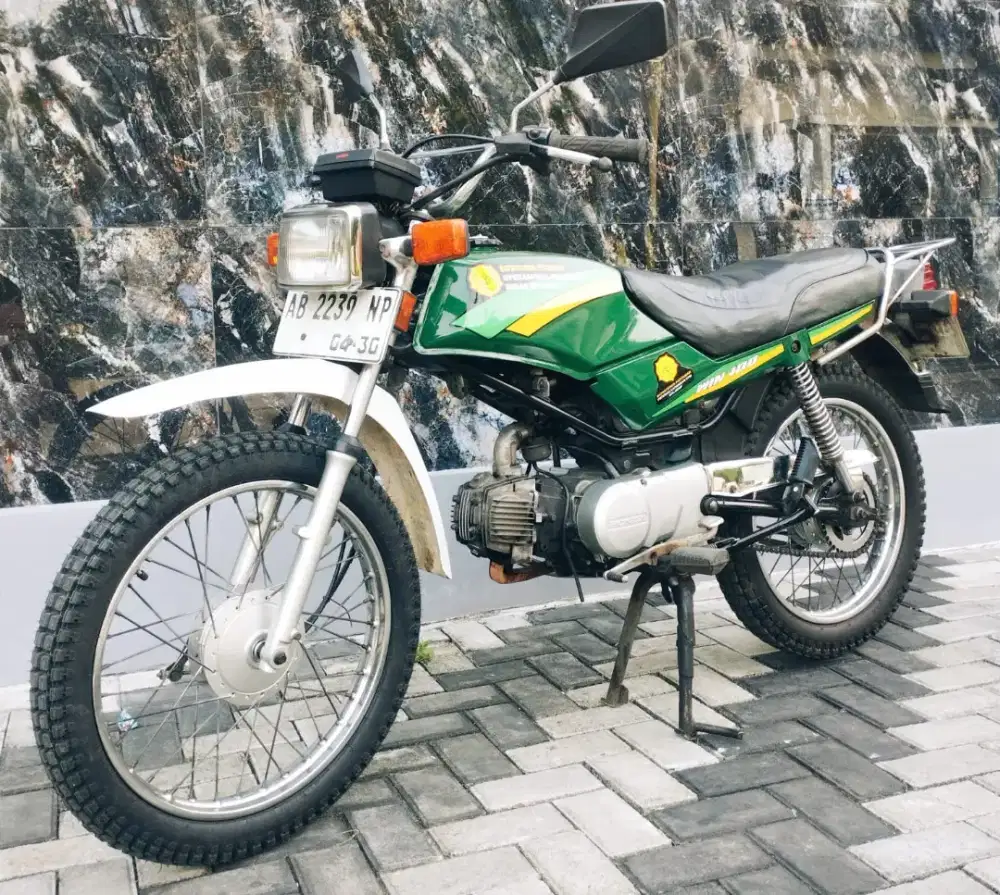 Honda win warna hijau