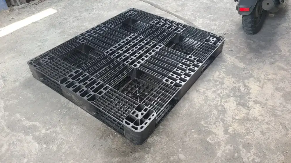 Palet plastik baru kuat dipakai
