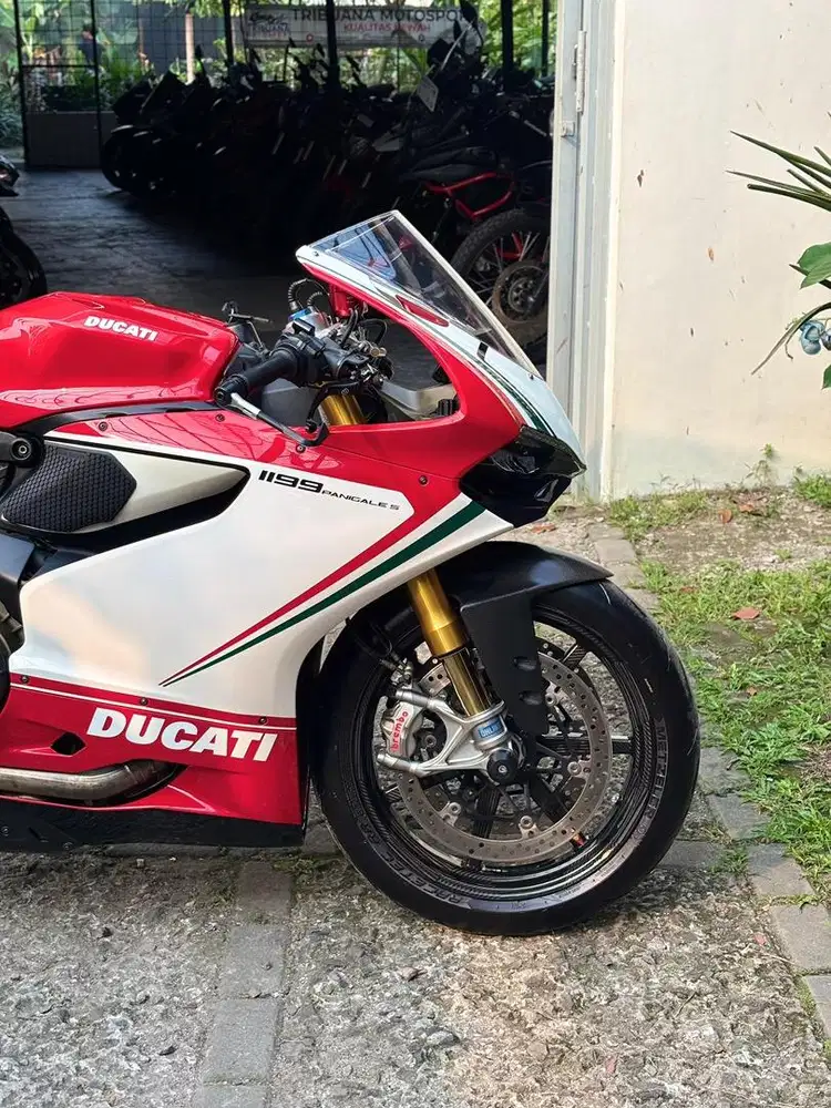 DUCATI 1199 PANIGALE S TRICOLOR FULL SPEK