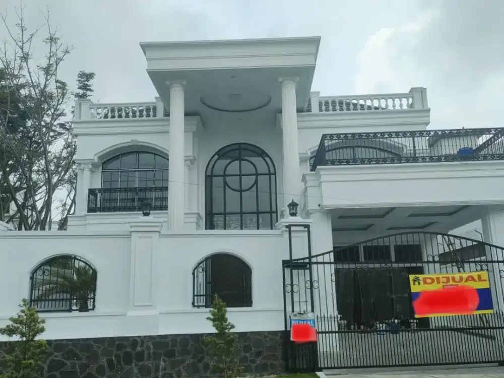 Rumah Dijual di Sentul LT 696 m² Lokasi Eksklusif dan Strategis Harga Nego Sampai Jadi