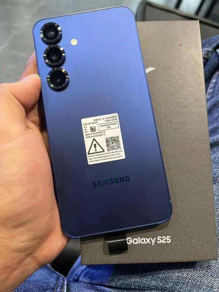 Samsung s25 12/256 sein